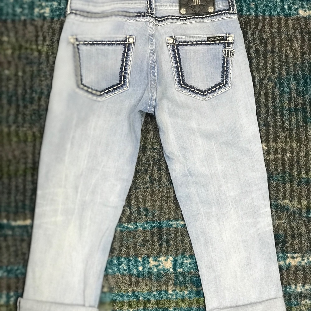 Miss Me Capris Sz 27